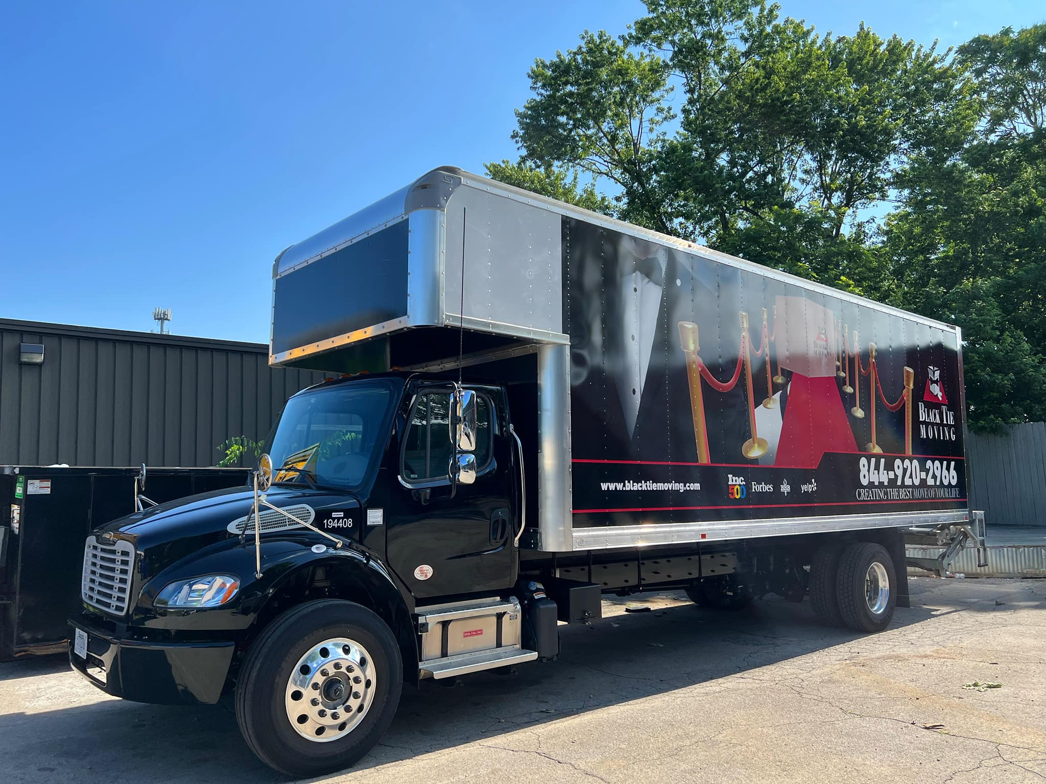 Black Tie Moving Moving Company in Lakewood