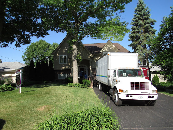 Worlds Best Movers inc & Storage Angi Chicago