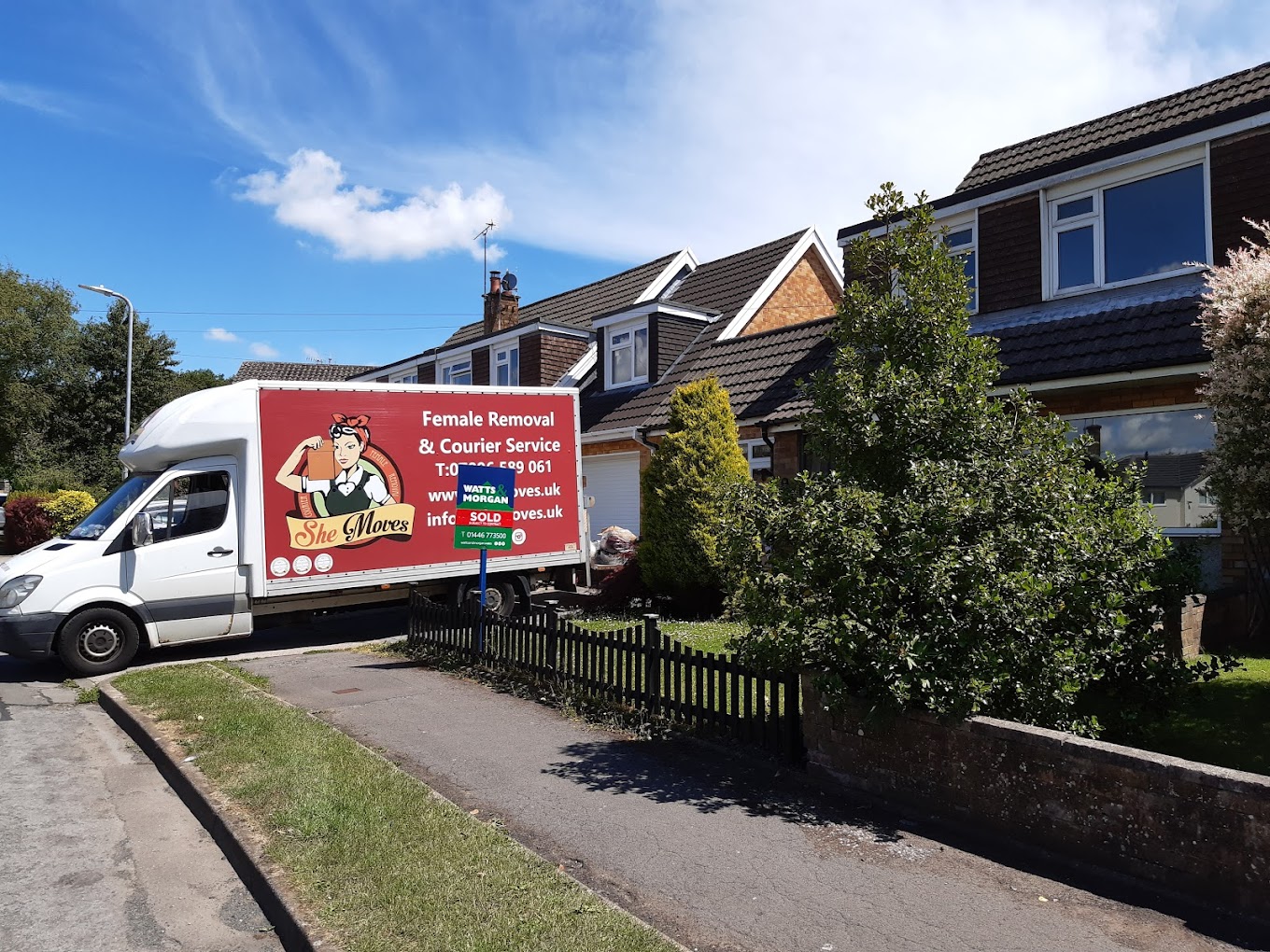 She Moves Movers in Pontyclun