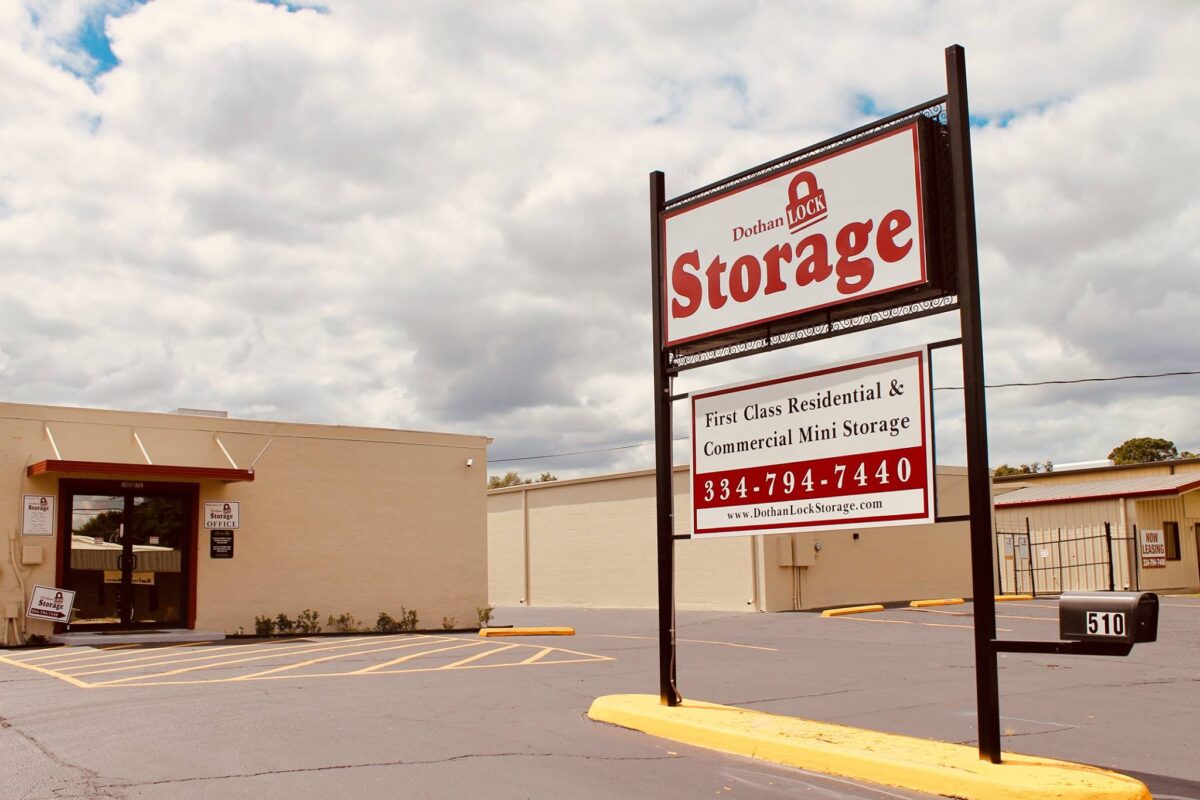 Dothan Lock Storage