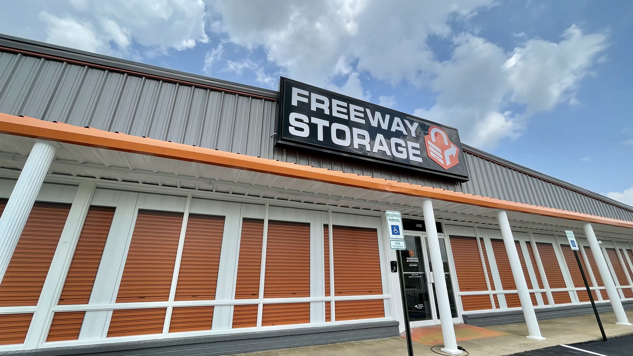 Freeway Storage Movers in Searcy