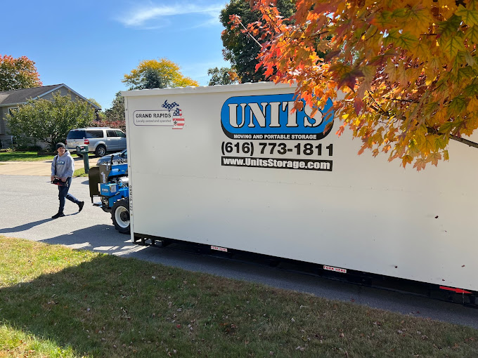 UNITS Moving and Portable Storage