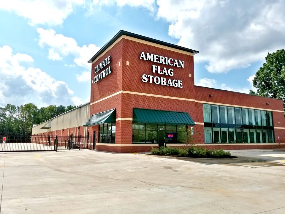 American Flag Self Storage Local Movers in Greensboro