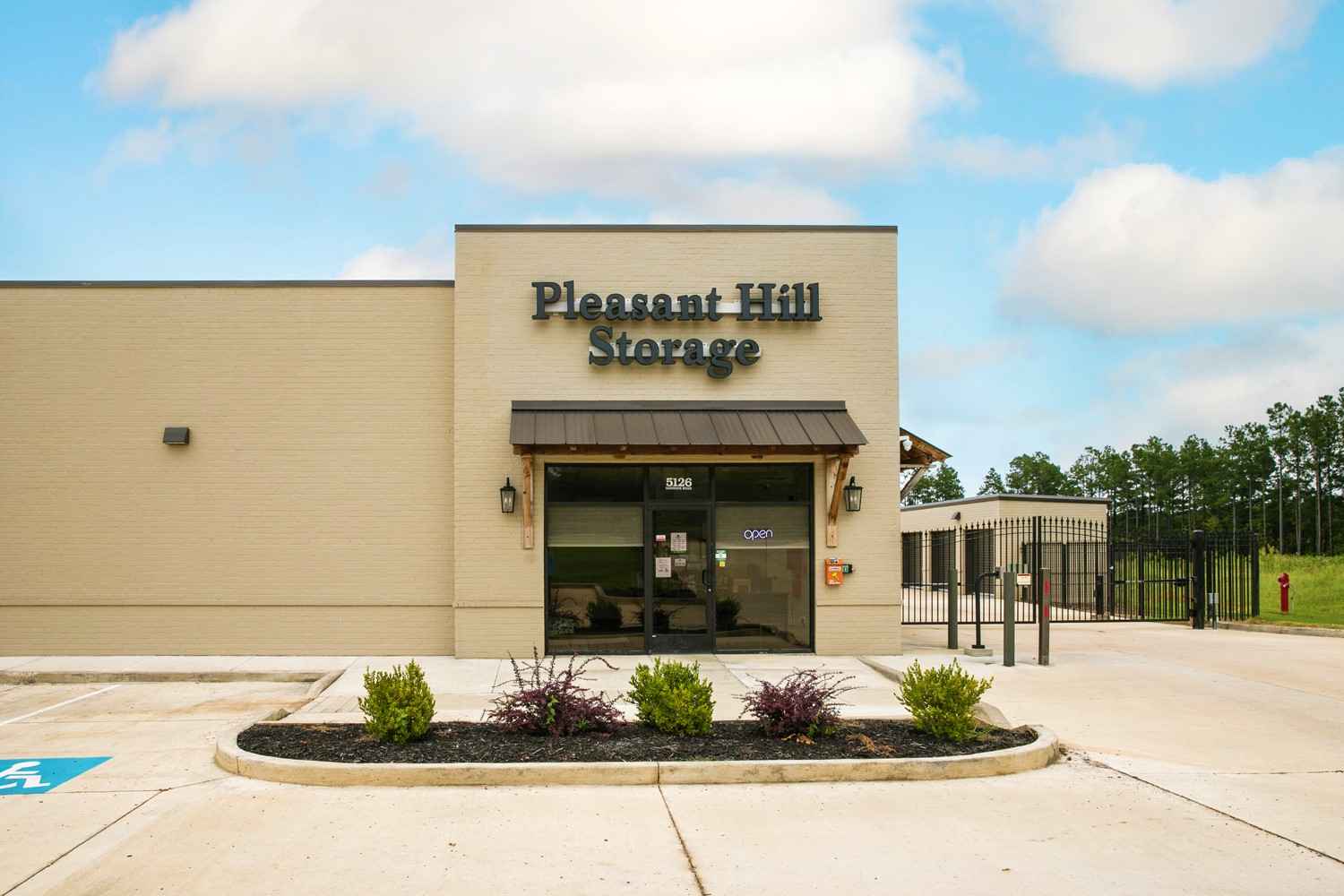 Pleasant Hill Storage Local Moving Company in Olive Branch