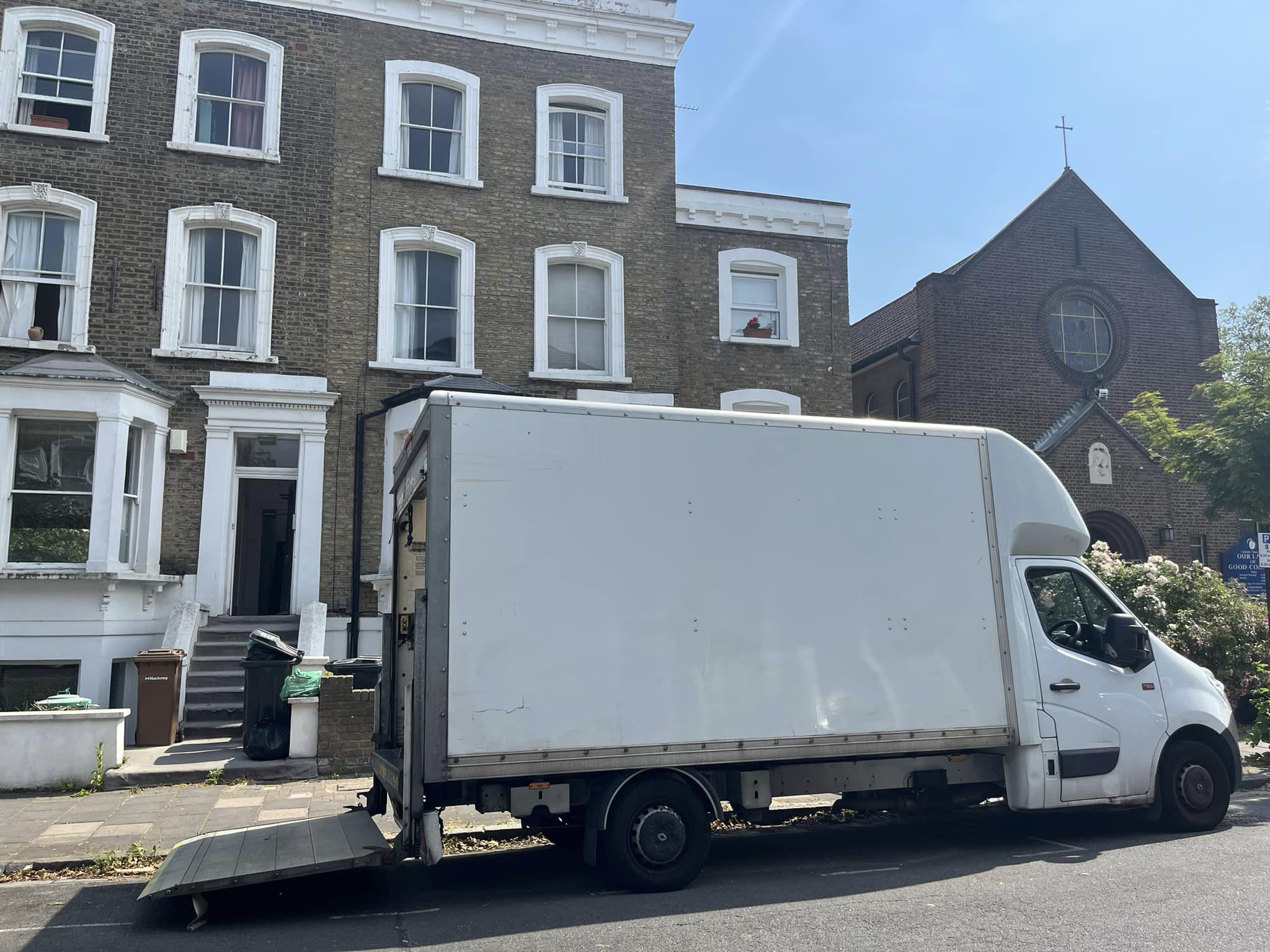 G&R MOVEMENT LTD Movers in London