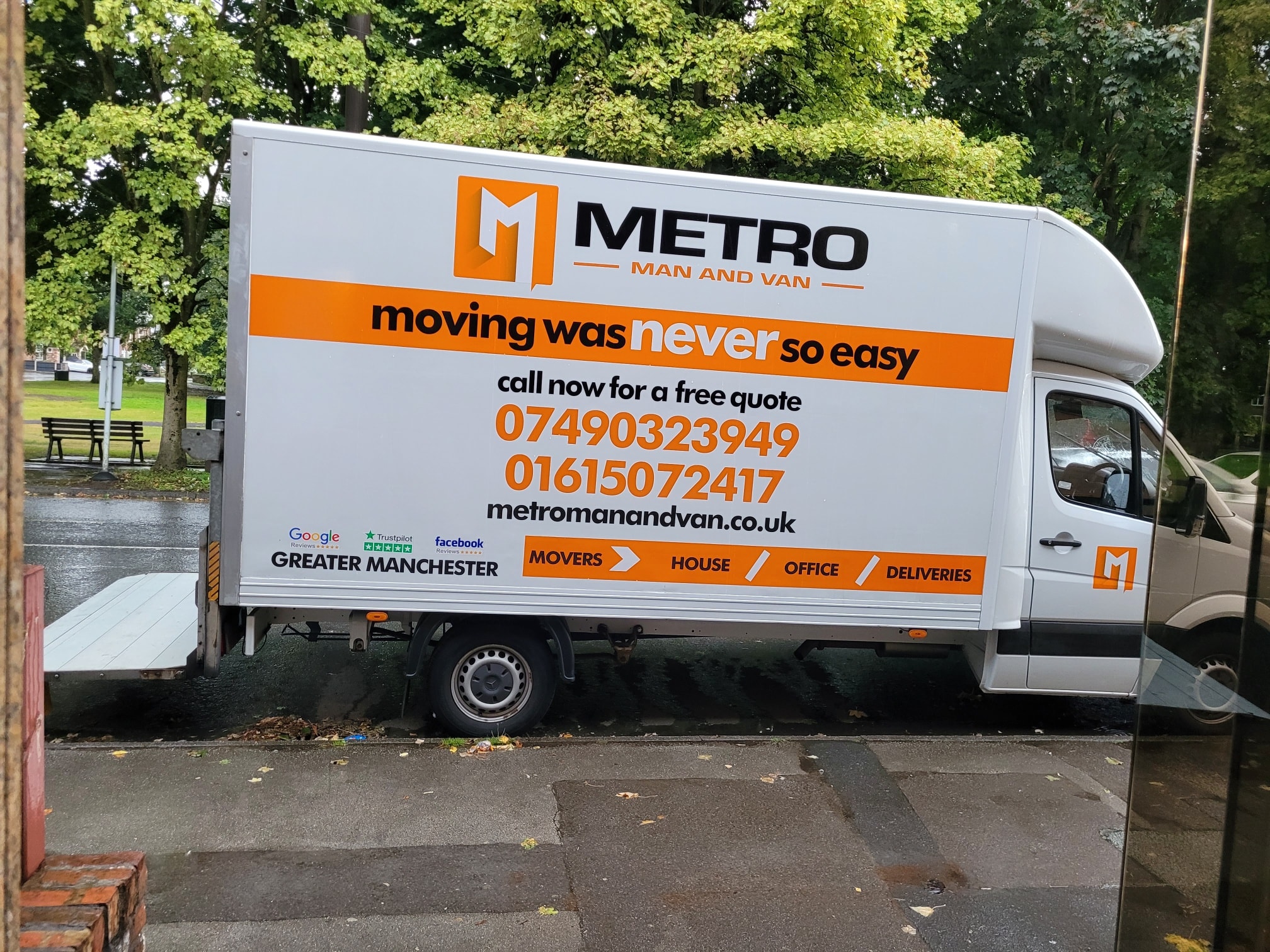 METRO MAN AND VAN Best Movers Near Manchester