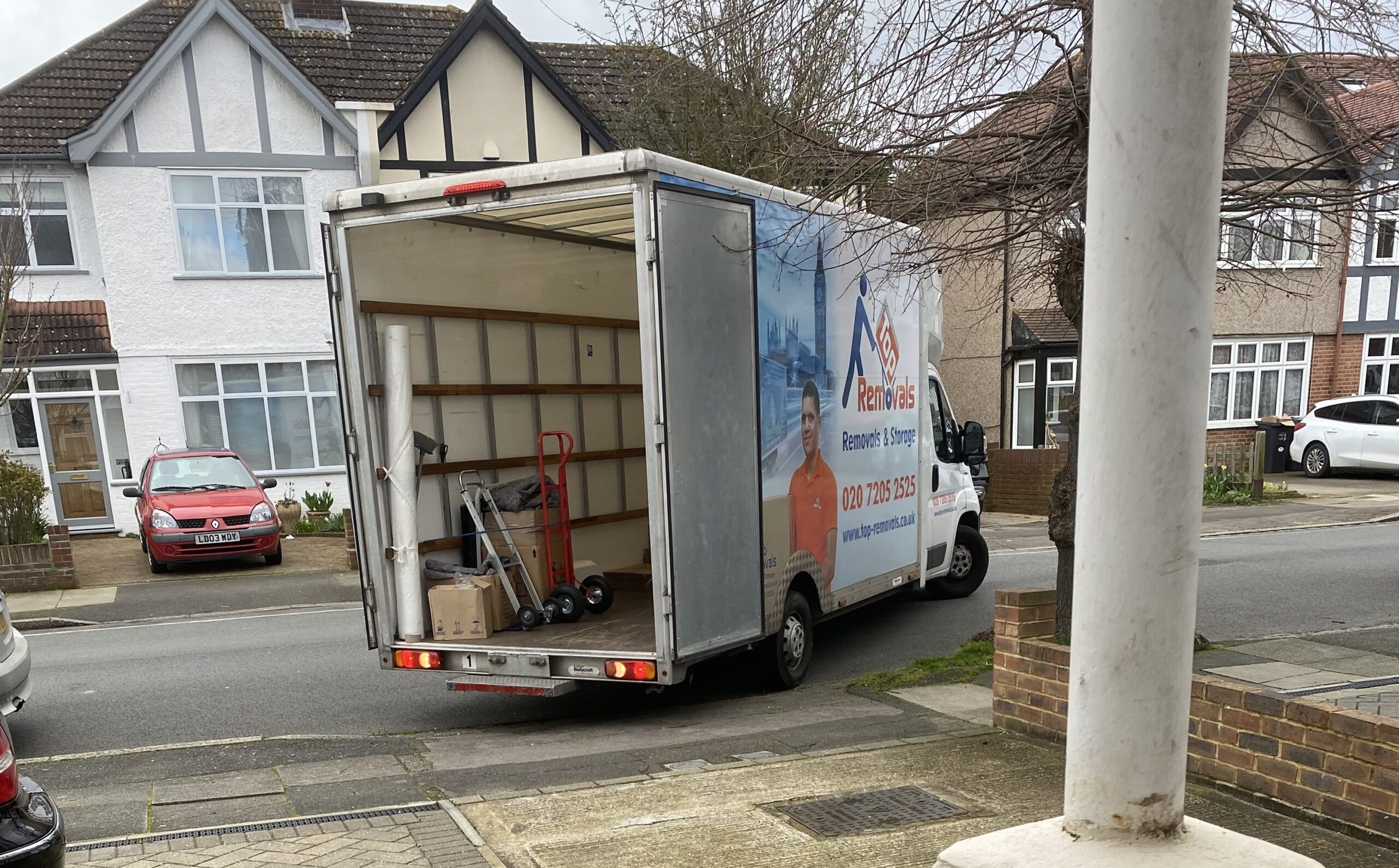 Top Removals Best Movers Near London